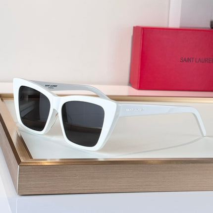La Bella Vista Sunnies