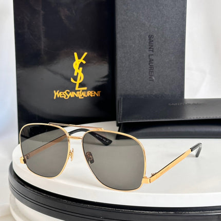 Aviator Supreme