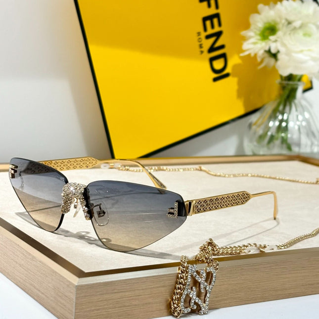 LuxeLash Shades
