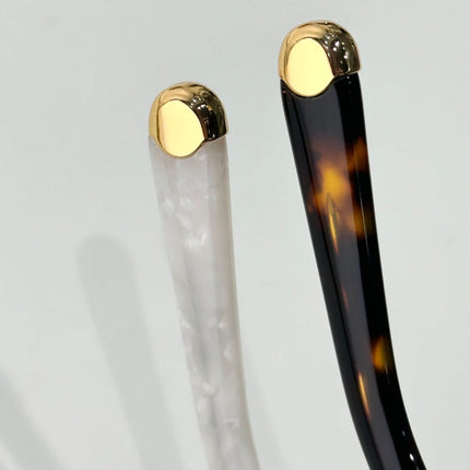 Elyphis